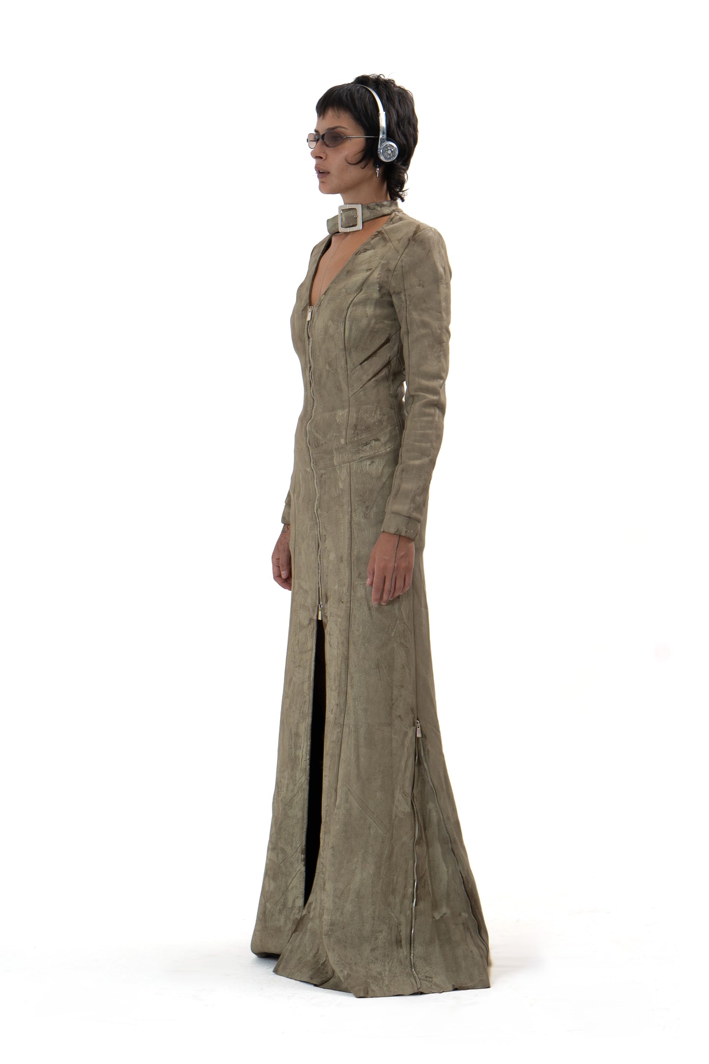 Long dress with CRACKED effect