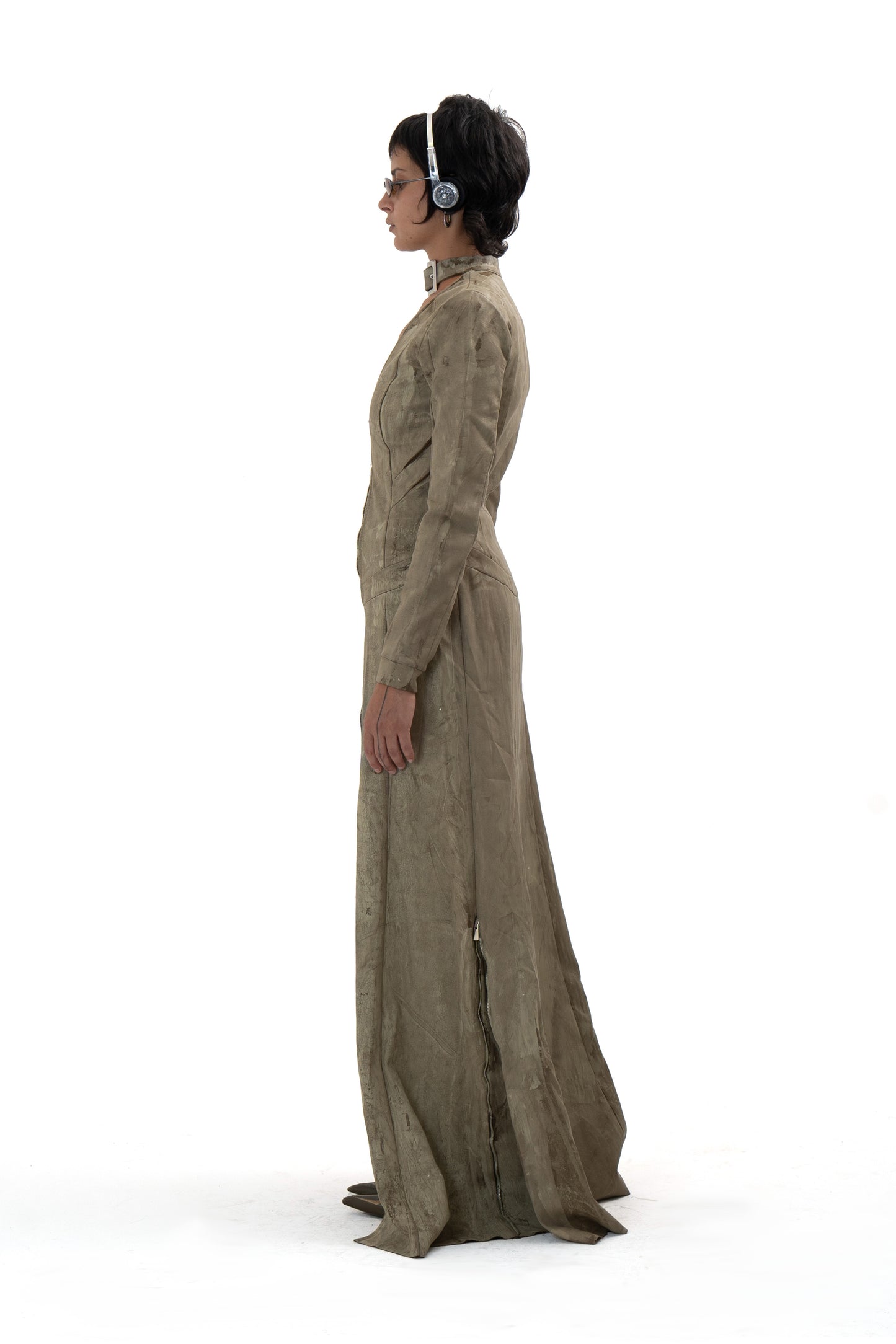 Long dress with CRACKED effect