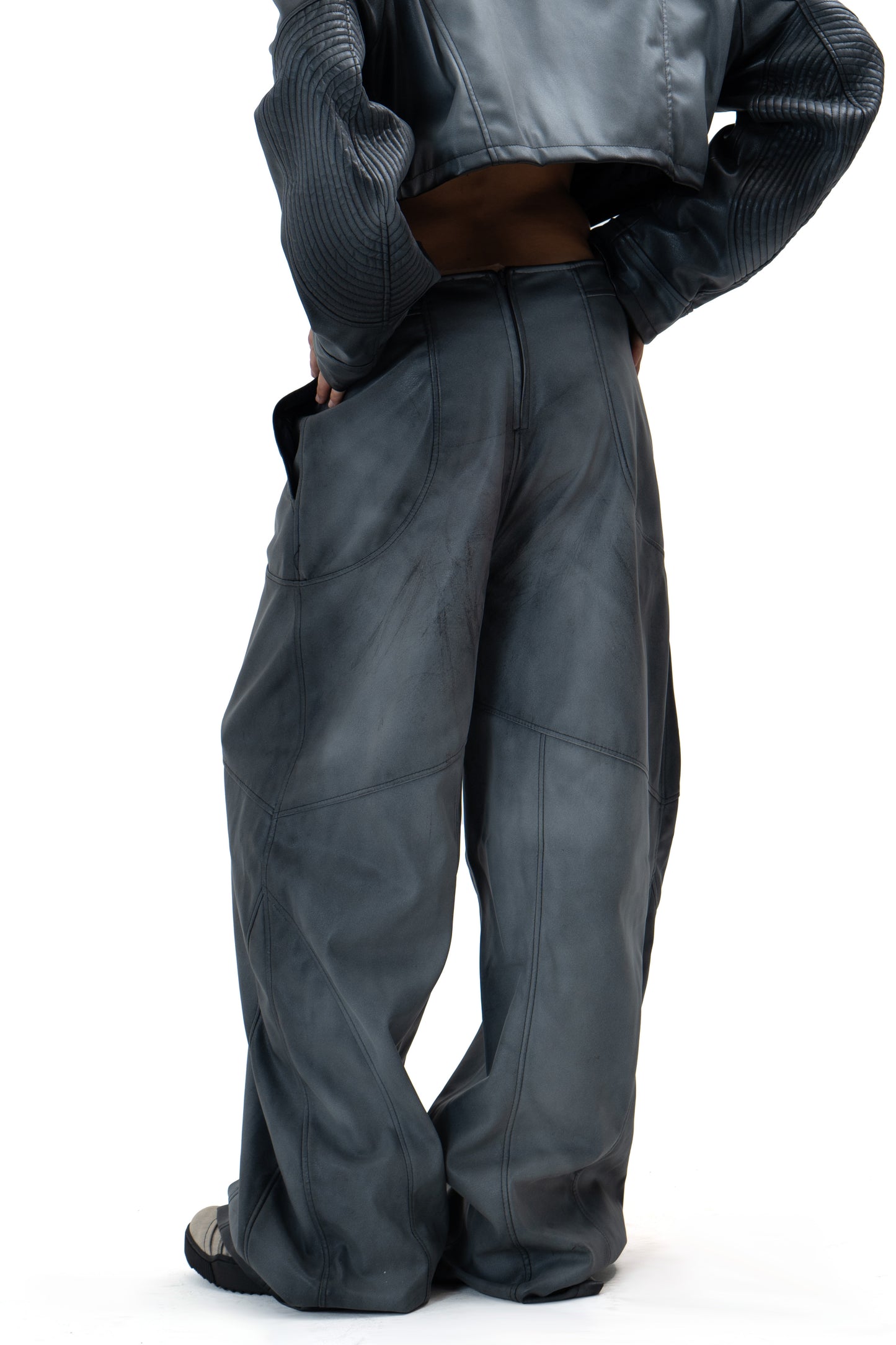 Oversized cargo pants